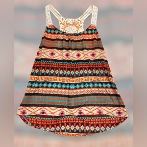 No boundaries: tank top